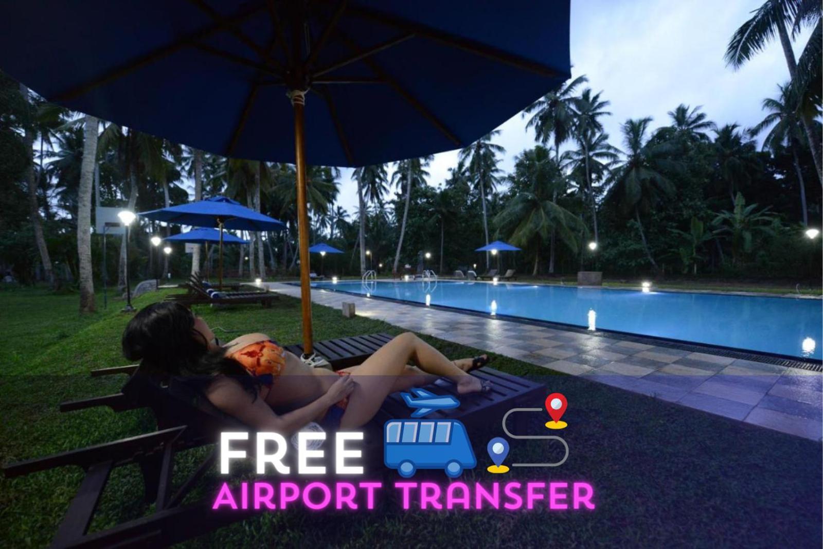 Oreeka - Katunayake Airport Transit Hotels Bagian luar foto